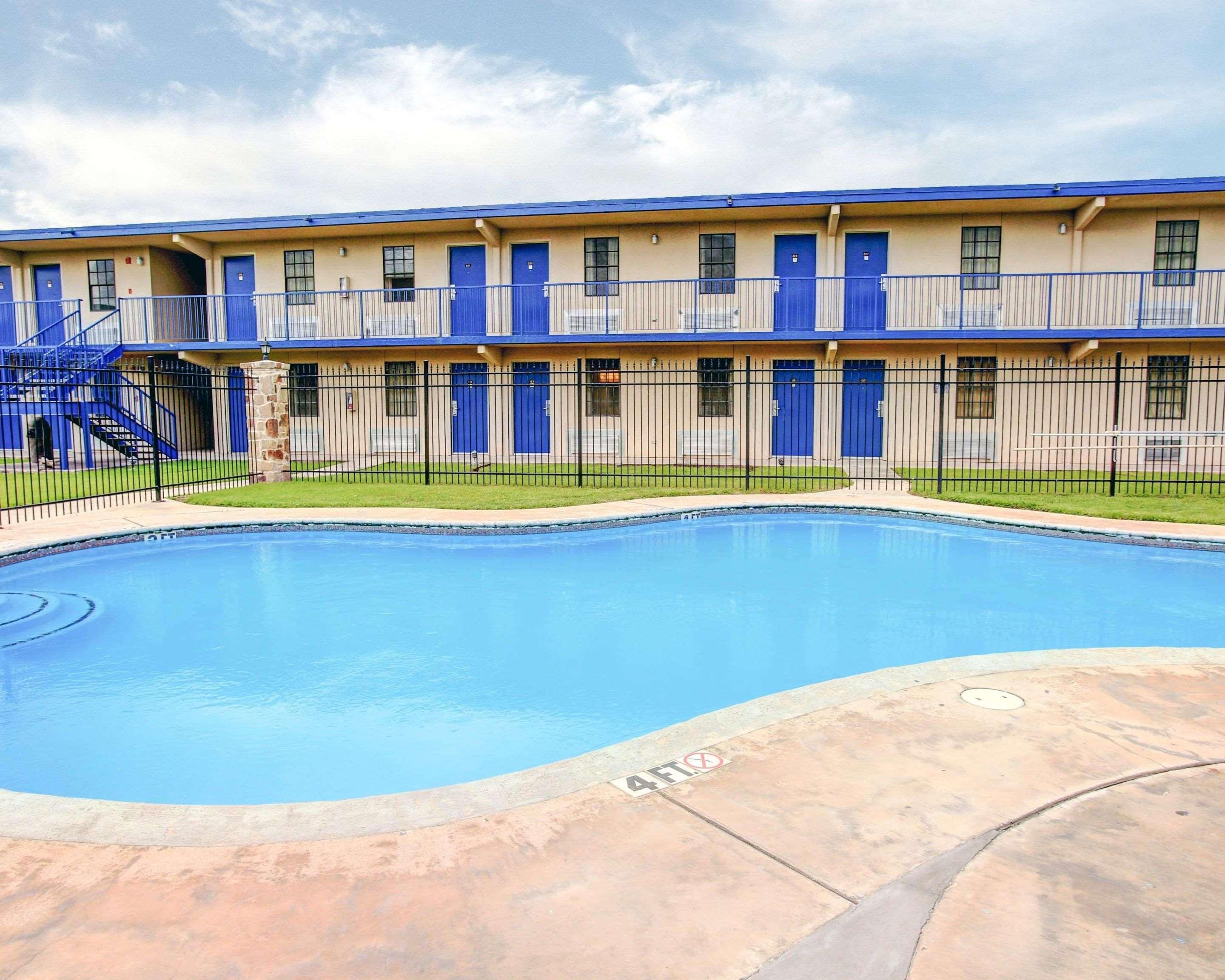 Rodeway Inn New Braunfels Dış mekan fotoğraf